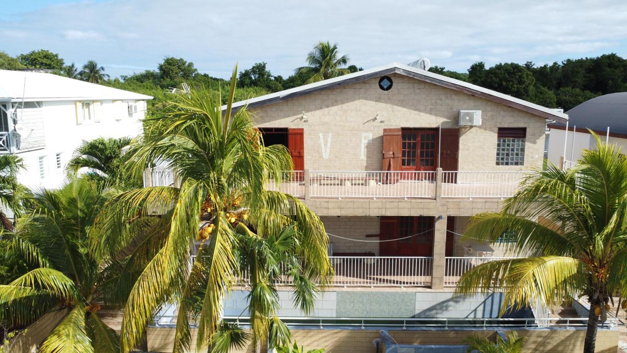 Villa Pistaches Grand-Bourg  外观 照片